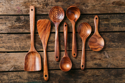 Classic Seven-Piece Wooden Kitchen Utensil Set