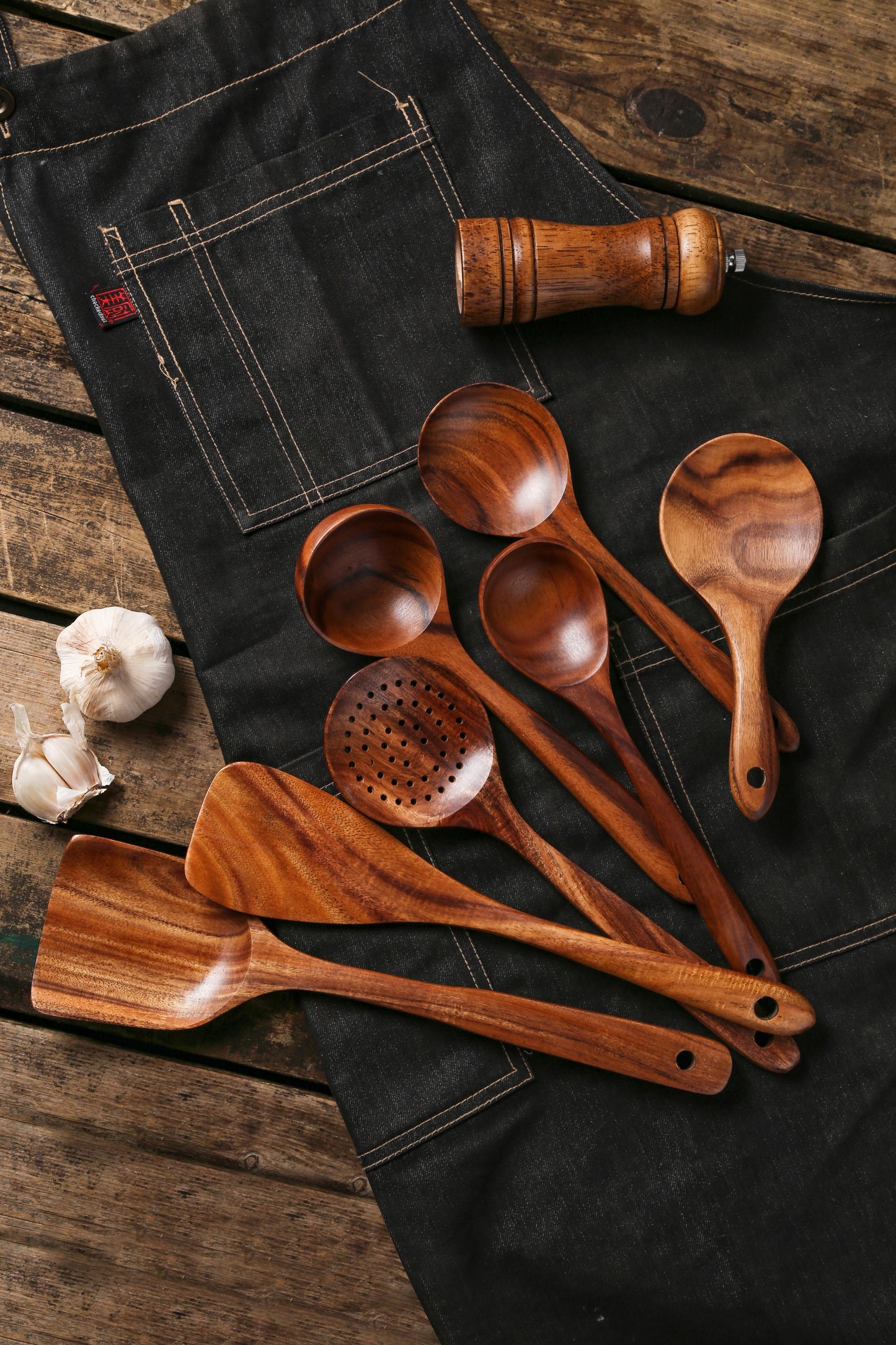 Classic Seven-Piece Wooden Kitchen Utensil Set